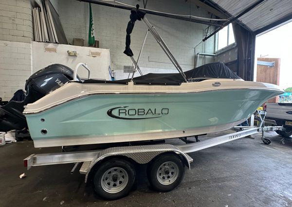 Robalo R207-DUAL-CONSOLE image