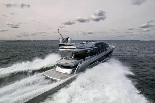 Galeon 700 Sky image