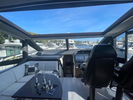 Galeon 700 Sky image