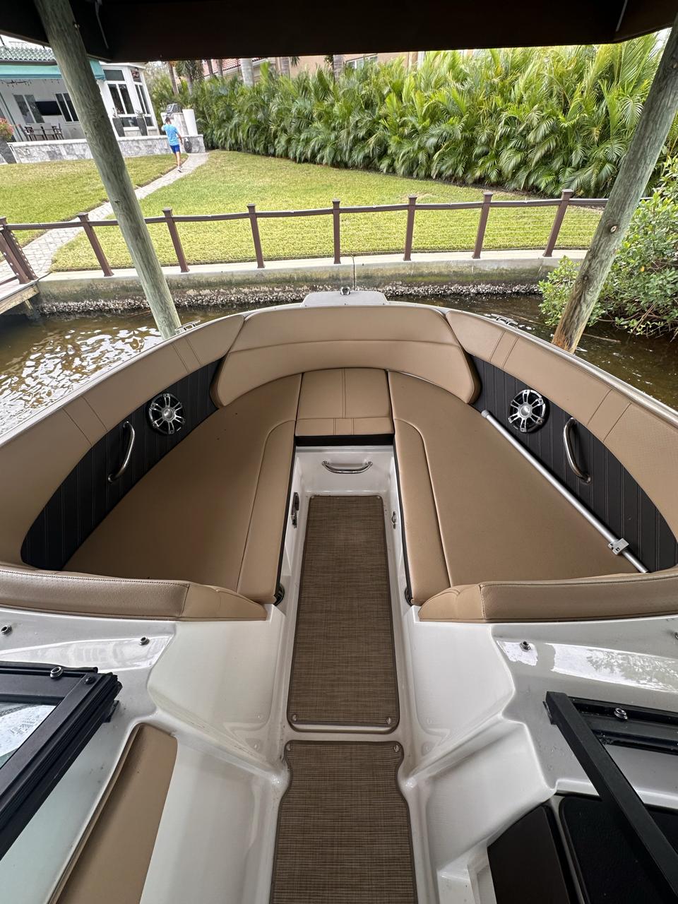 2019 Sea Ray spx 230 ob