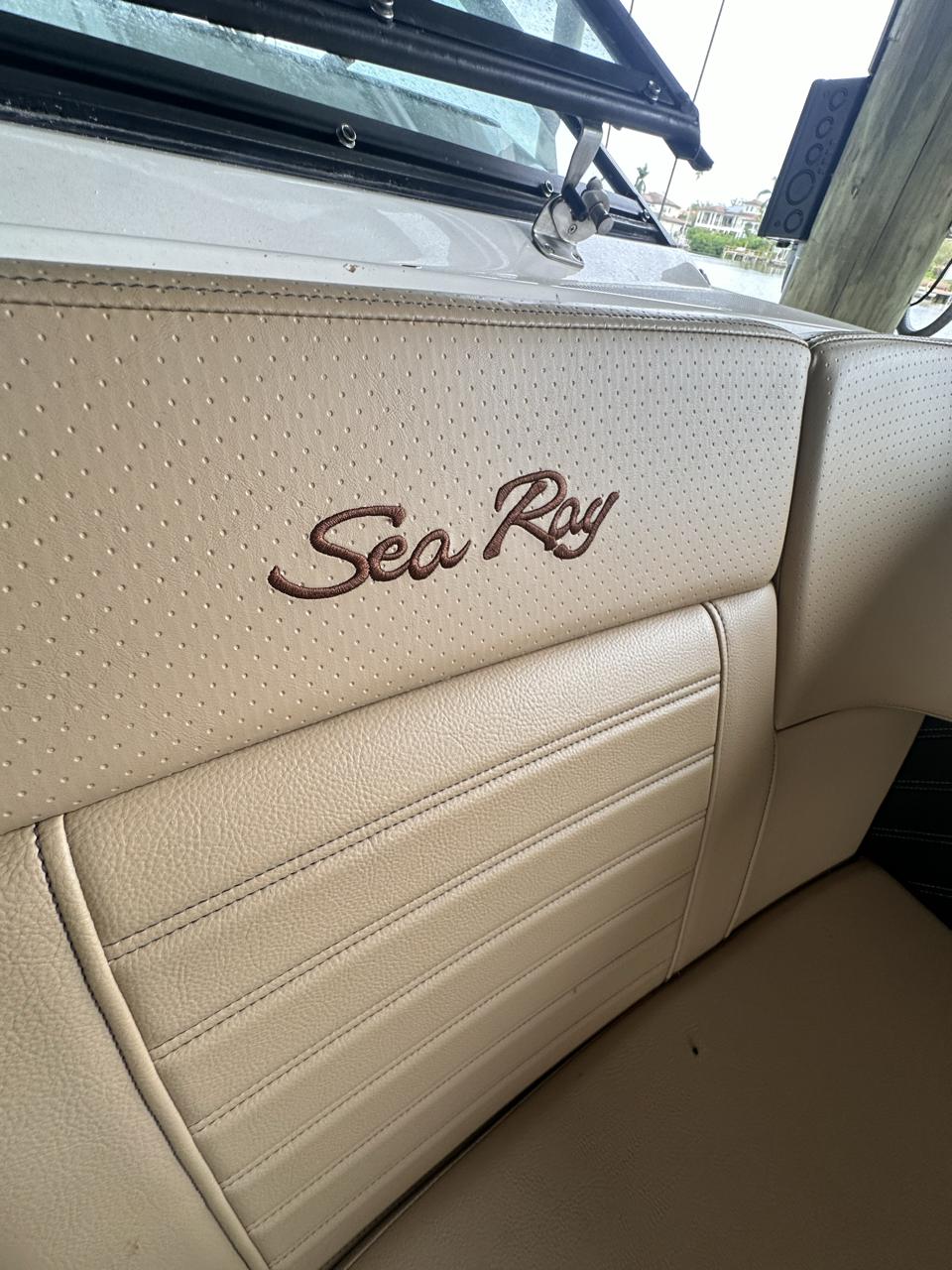 2019 Sea Ray spx 230 ob