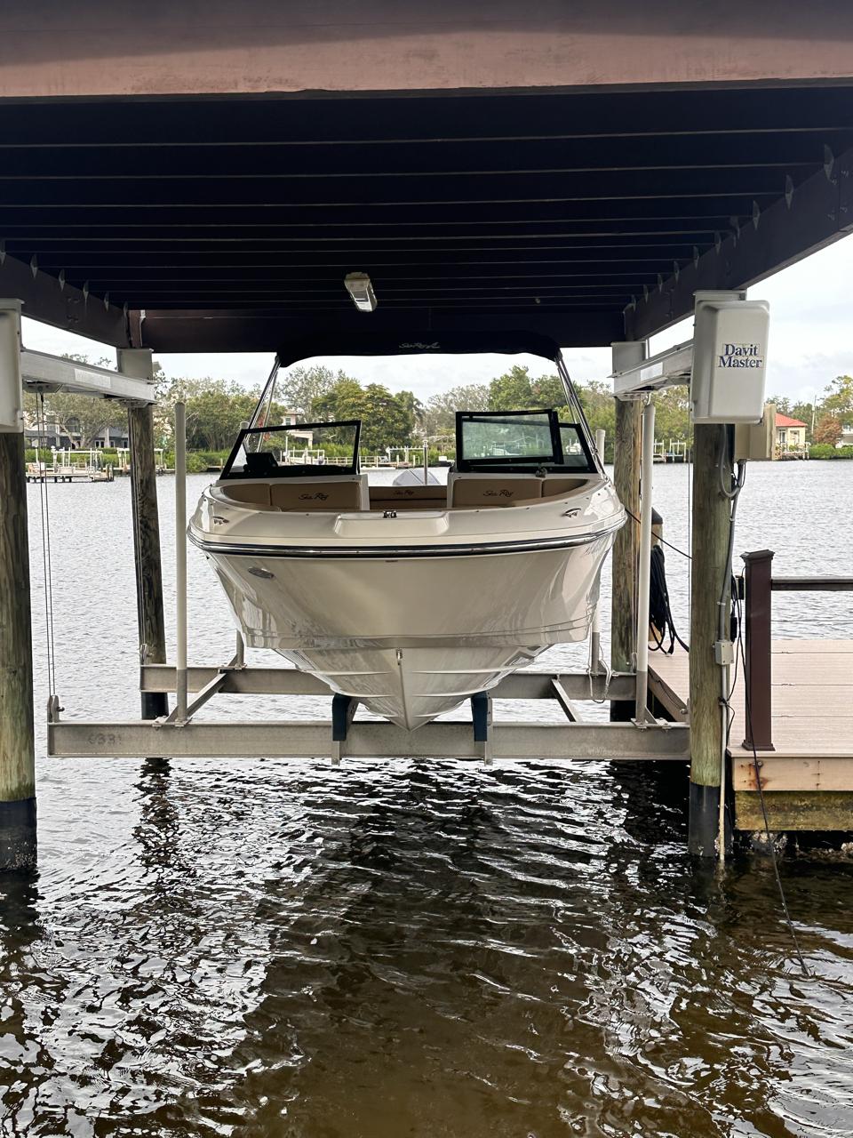 2019 Sea Ray spx 230 ob