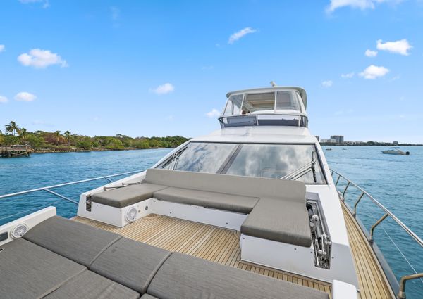 Azimut 66 Flybridge image