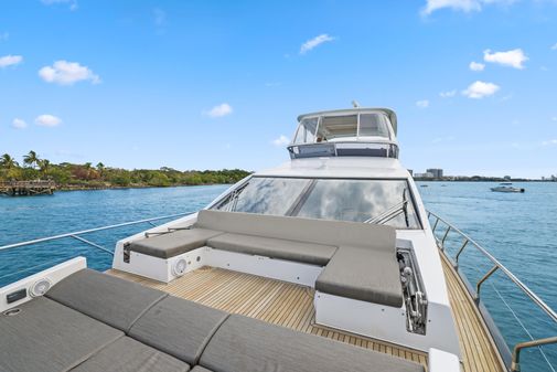 Azimut 66 Flybridge image