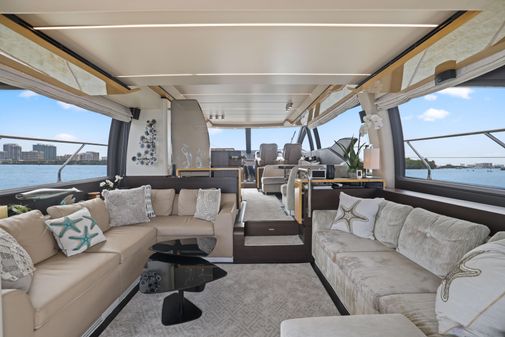 Azimut 66 Flybridge image