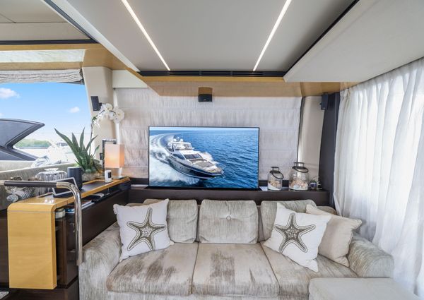 Azimut 66 Flybridge image