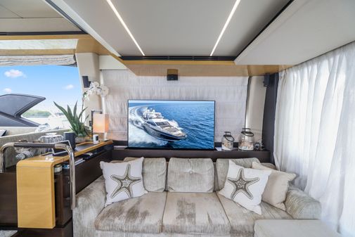 Azimut 66 Flybridge image