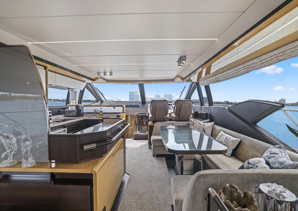 Azimut 66 Flybridge image