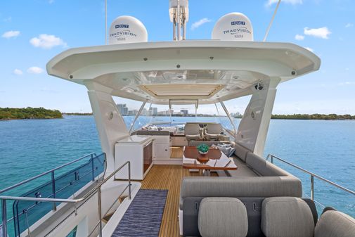 Azimut 66 Flybridge image