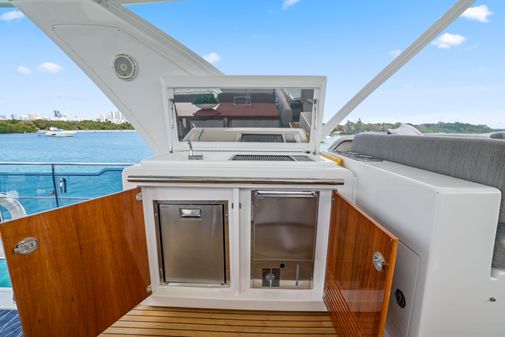 Azimut 66 Flybridge image