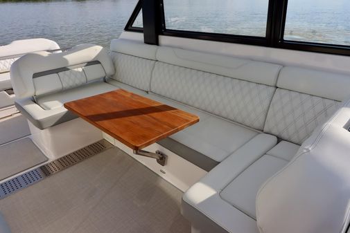 Regal 36 Grande Coupe image