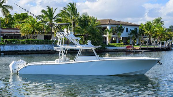Yellowfin 42