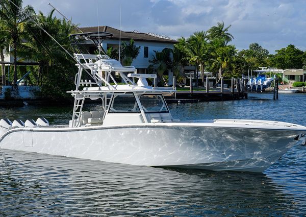 Yellowfin 42 image