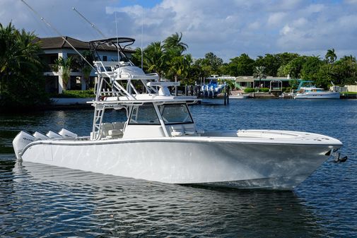 Yellowfin 42 image