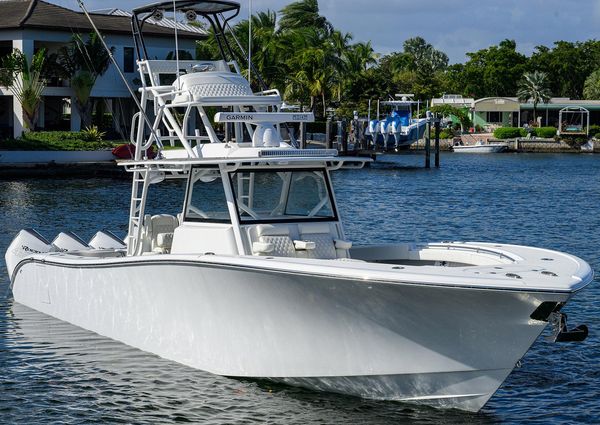 Yellowfin 42 image