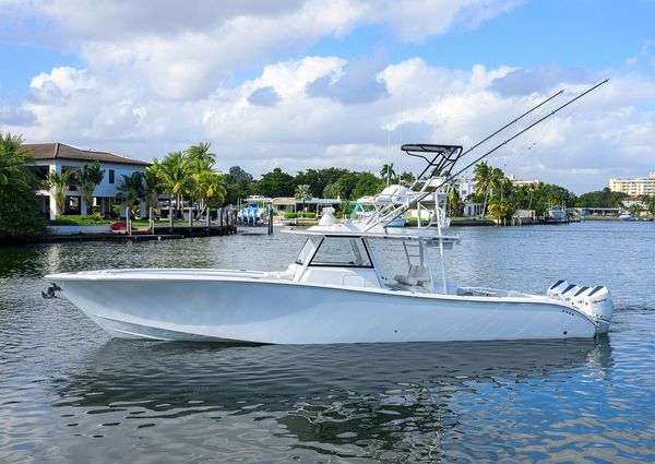 Yellowfin 42 image