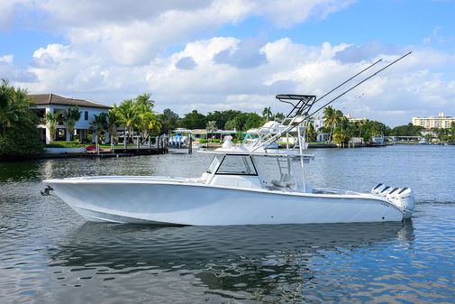 Yellowfin 42 image