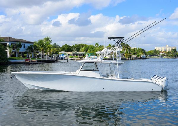 Yellowfin 42 image