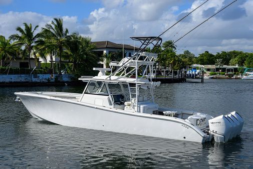 Yellowfin 42 image