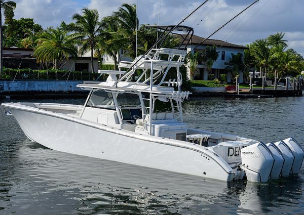 Yellowfin 42 image