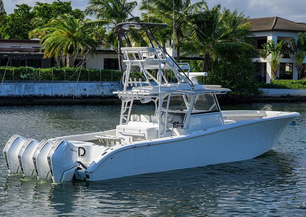 Yellowfin 42 image