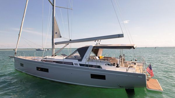 Beneteau Oceanis Yacht 54