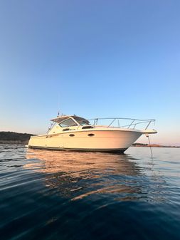 Tiara Yachts 3000 Open image