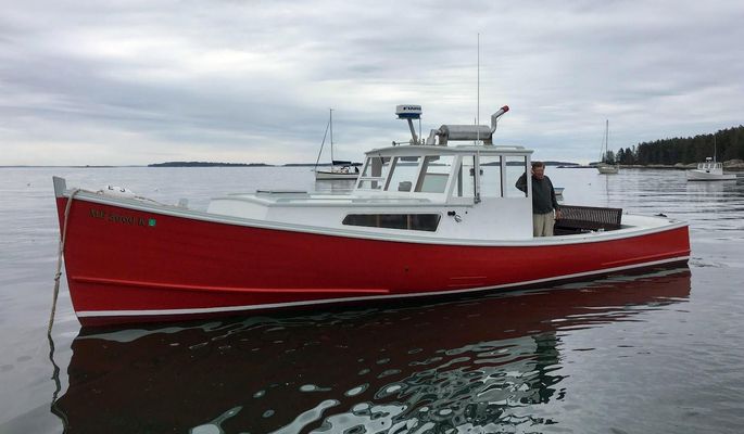 Downeast LOBSTER-PICNIC-STYLE-CRUISER - main image