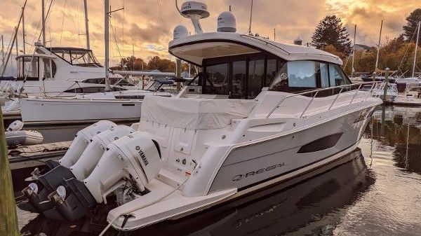 Regal 38 XO 