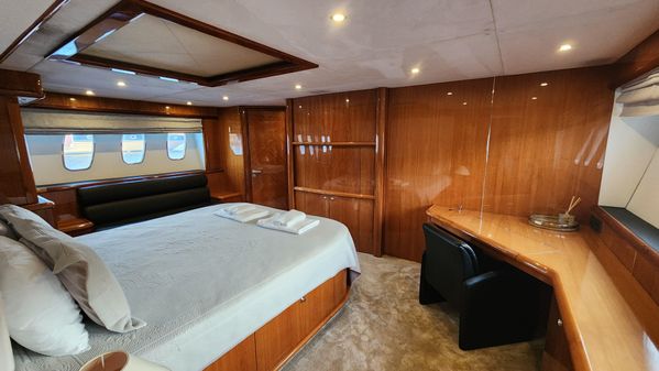 Sunseeker 94 Yacht image