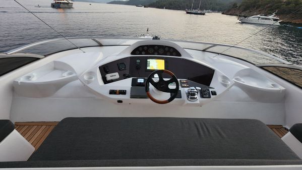 Sunseeker 94 Yacht image