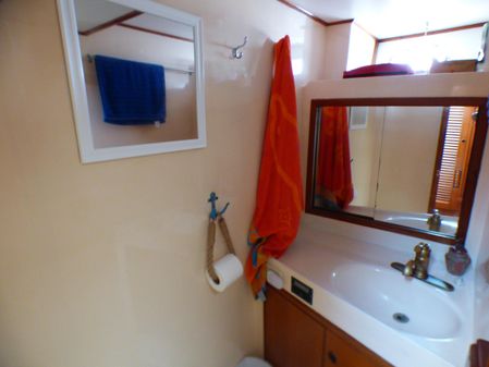 DeFever 40 Offshore Cruiser Flybridge image