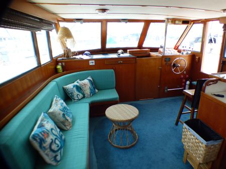 DeFever 40 Offshore Cruiser Flybridge image