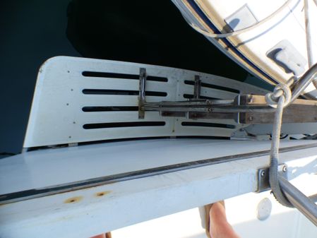 DeFever 40 Offshore Cruiser Flybridge image