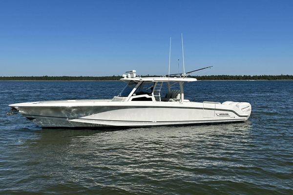 Boston Whaler 380 Outrage - main image