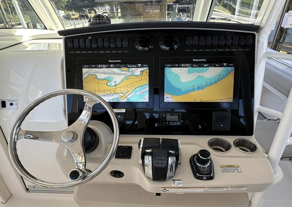 Boston Whaler 380 Outrage image