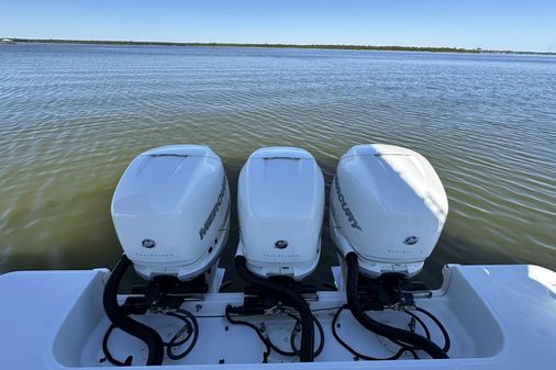 Boston Whaler 380 Outrage image