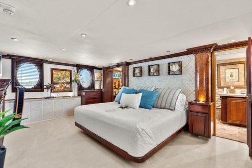 Broward 110 Motor Yacht image