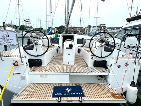 Jeanneau Sun Odyssey 410 image