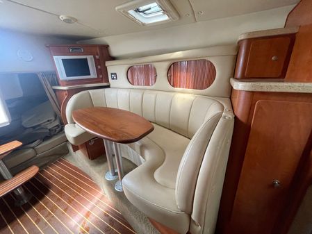 Rinker 320 Fiesta Vee image