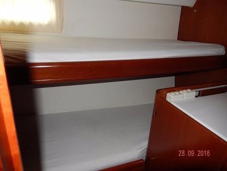 Scout 175 Center Console image