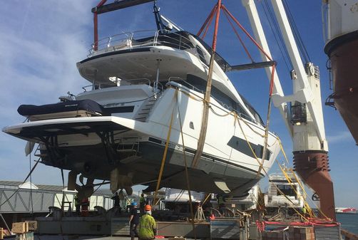 Sunseeker 86 Yacht image