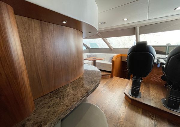 Sunseeker 86 Yacht image