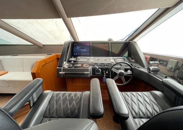 Sunseeker 86 Yacht image