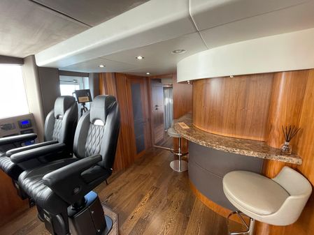 Sunseeker 86 Yacht image