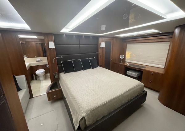 Sunseeker 86 Yacht image