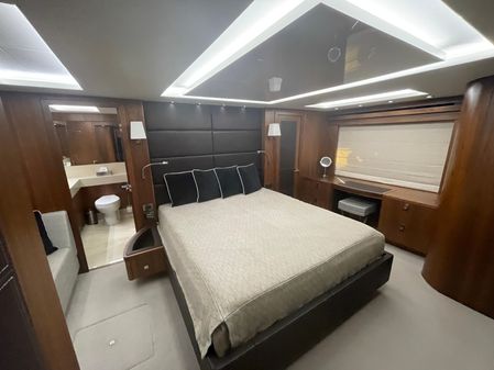 Sunseeker 86 Yacht image