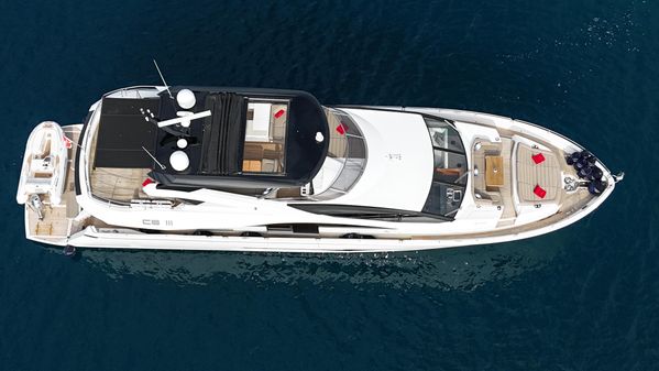 Sunseeker 86 Yacht image