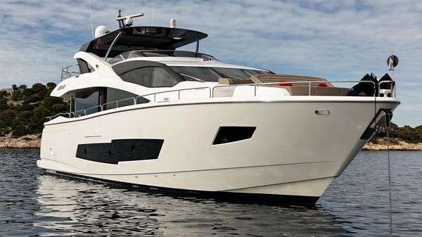 Sunseeker 86 Yacht 