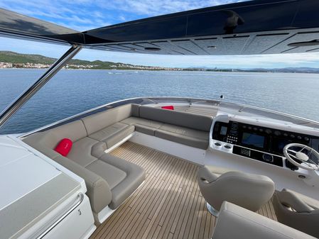 Sunseeker 86 Yacht image